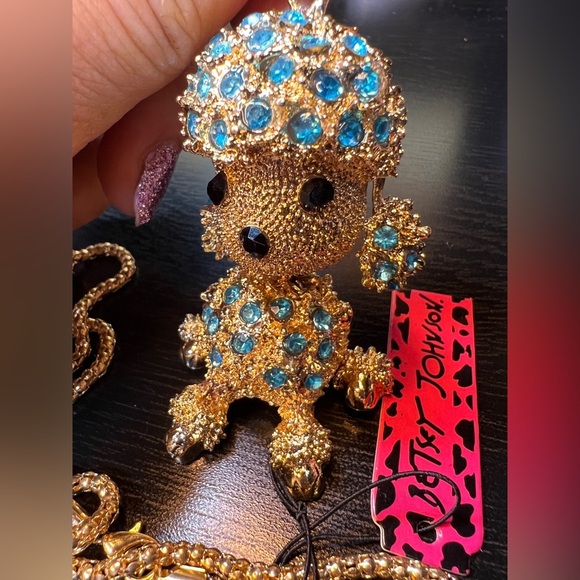 🐩 NWT! Blue Rhinestone Poodle Necklace - Picture 3 of 14